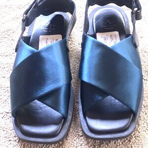 NEW AQUATALIA MADE IN ITALY TEAL SATIN STRAP HEEL SANDALS SIZE: 6.5